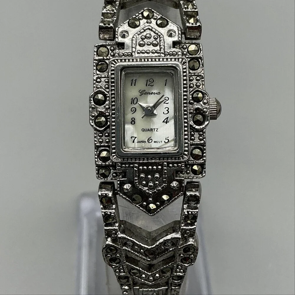Geneva Platinum 3049 Womens Watch 17mm Silver Tone Marcasite New Battery 6.75